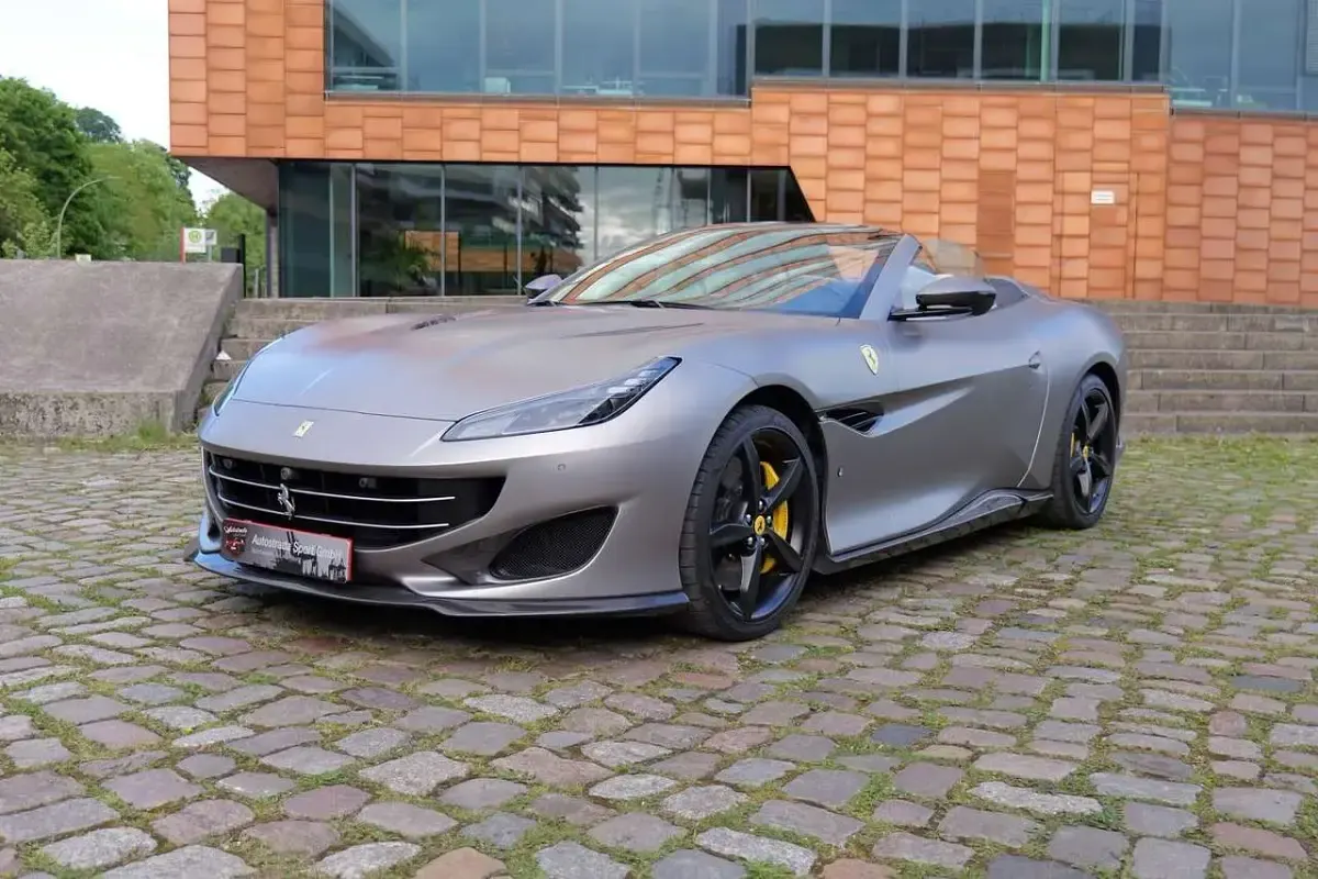 Gebraucht Ferrari Portofino 600 PS (441 kW) 2020 Grau Cabrio