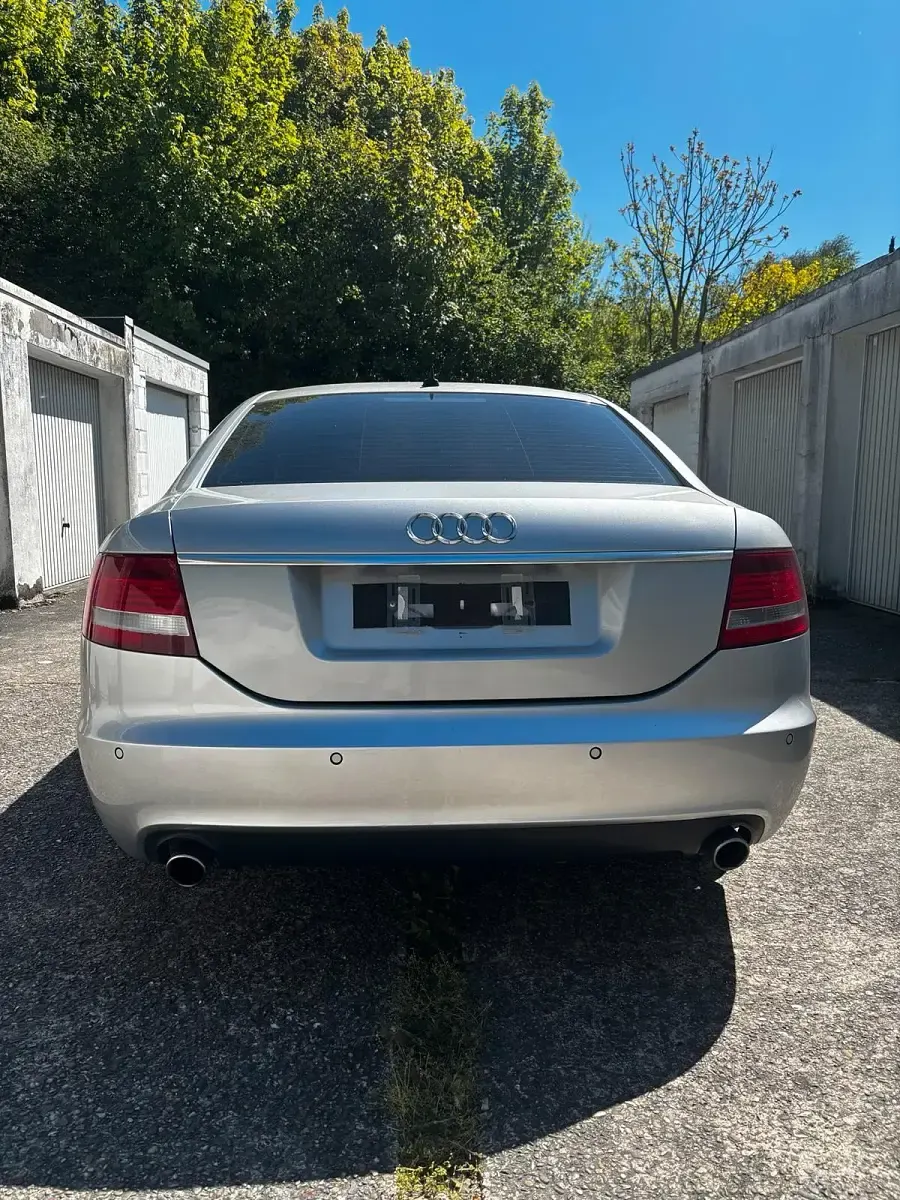 Usata Audi A6 177 CV (130 kW) 2004 Argento Berlina