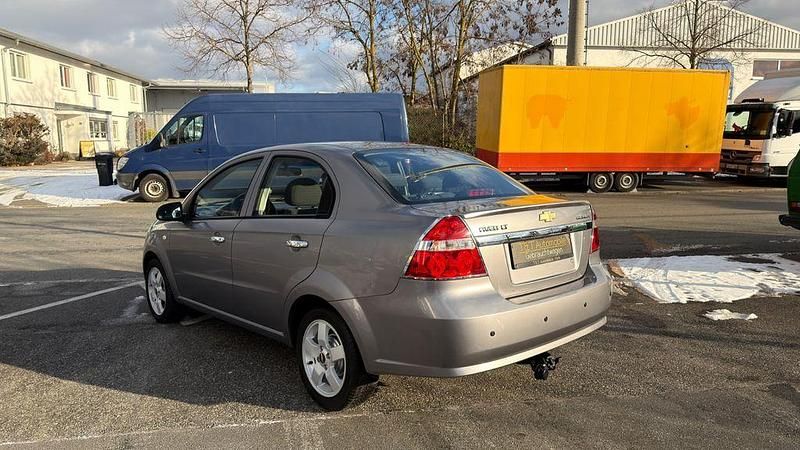 Gebraucht Chevrolet Aveo 94 PS (69 kW) 2006 Grau Limousine
