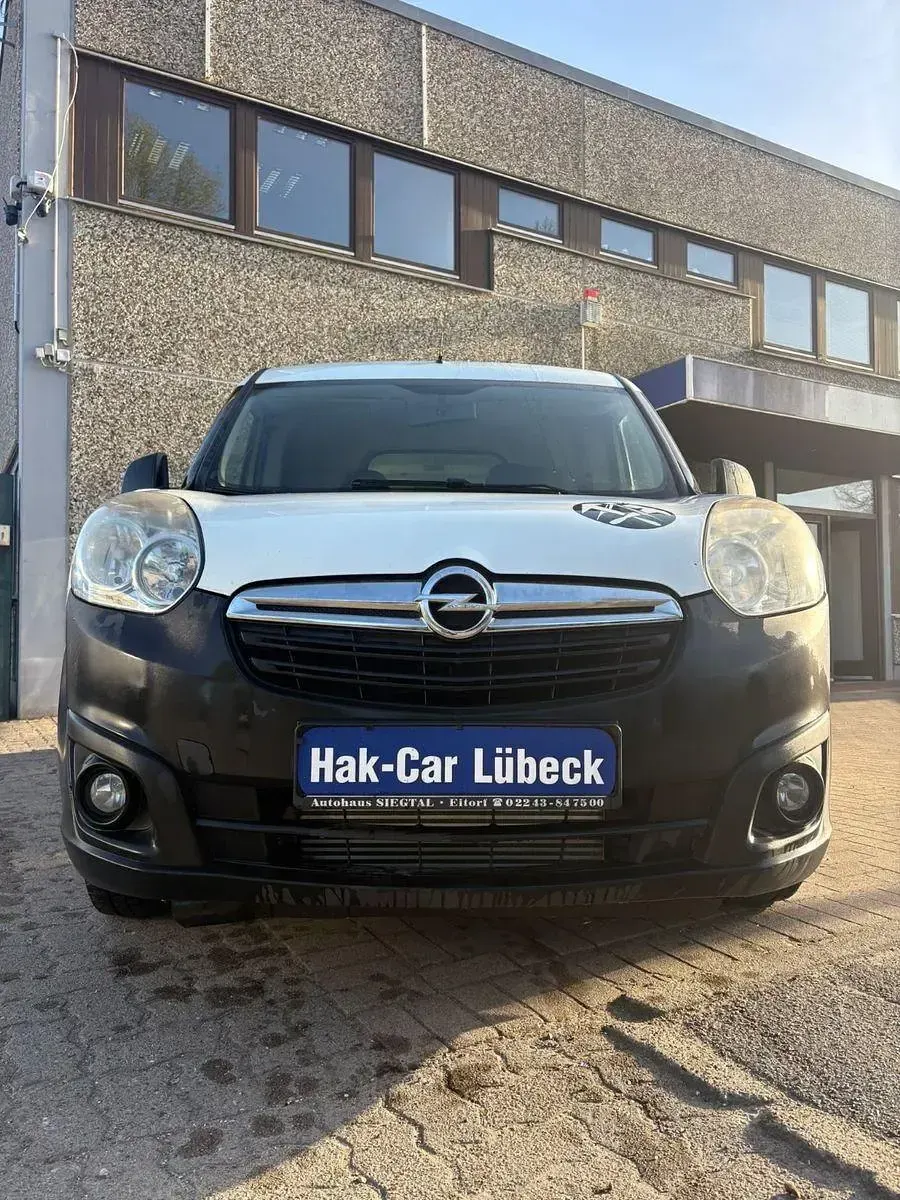 Gebraucht Opel Combo 90 PS (66 kW) 2016 Weiß Van / Kleinbus
