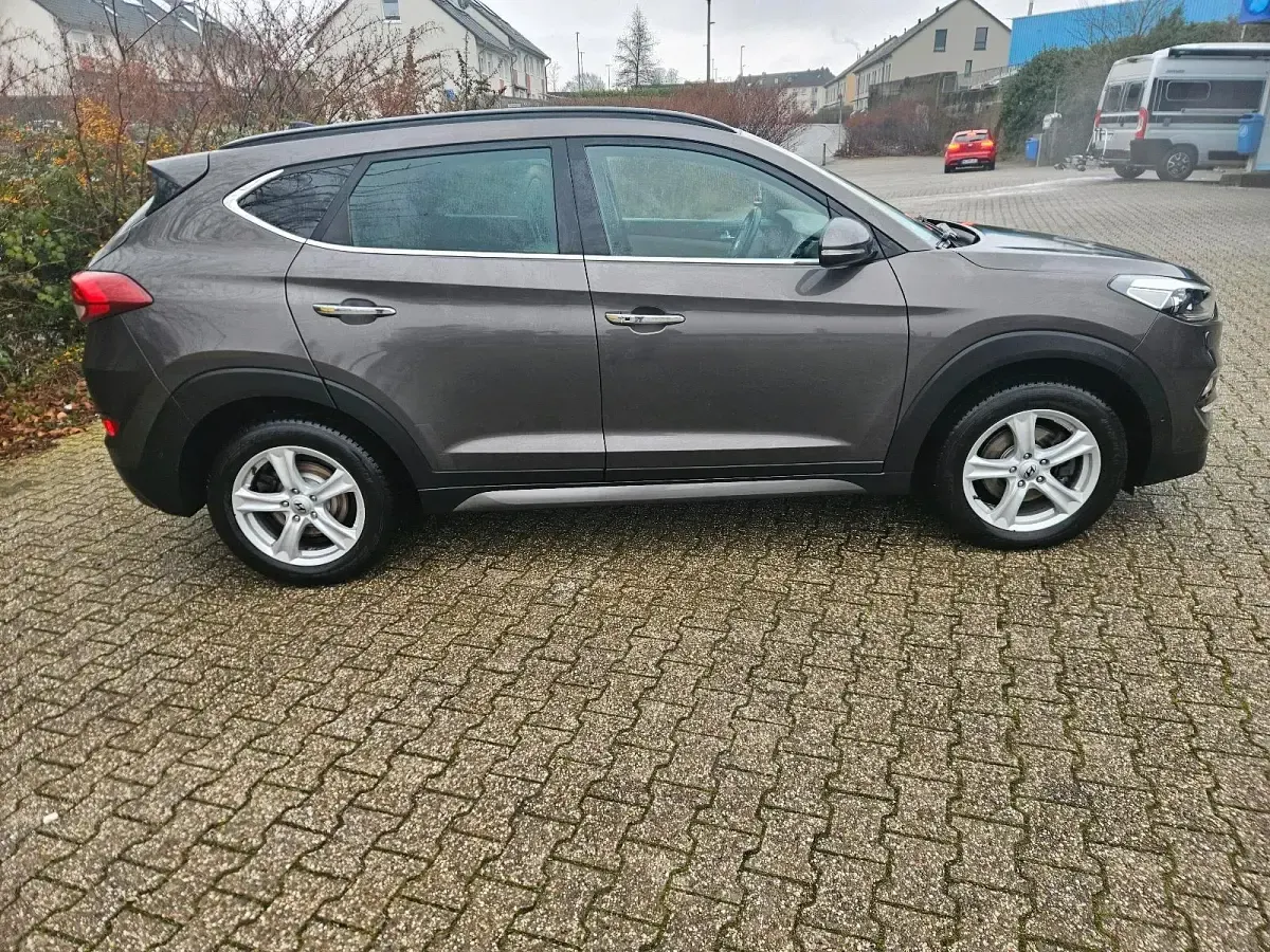 Gebraucht Hyundai Tucson 185 PS (136 kW) 2017 Braun SUV