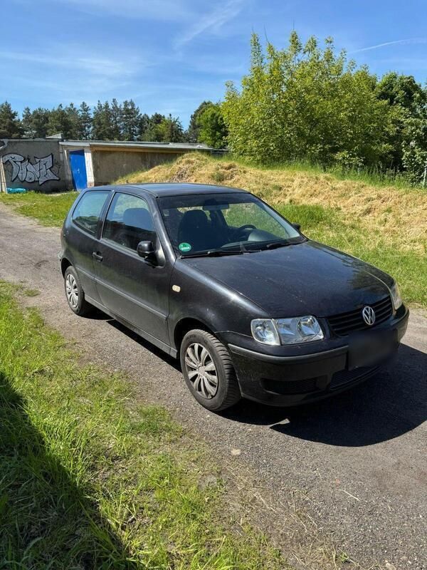 Schwarz Gebraucht 2000 VW Polo Kleinwagen | 999 € (Fairer Preis) - Bild 1/4