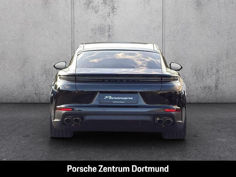 Gebraucht Porsche Panamera 354 PS (260 kW) 2026 Schwarz Kleinwagen