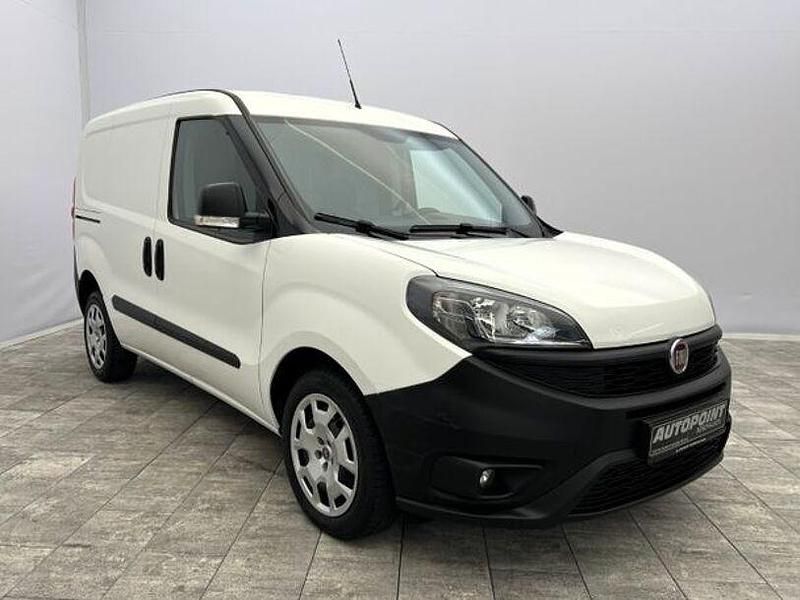 Gebraucht Fiat Doblò 101 PS (74 kW) 2022 Weiß Van / Kleinbus