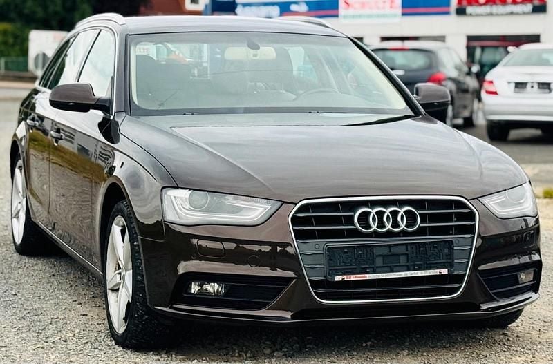 Gebraucht Audi A4 177 PS (130 kW) 2012 Braun Kombi