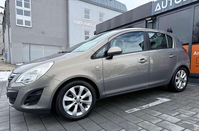 Gebraucht Opel Corsa Active 87 PS (63 kW) 2013 Grau Kleinwagen