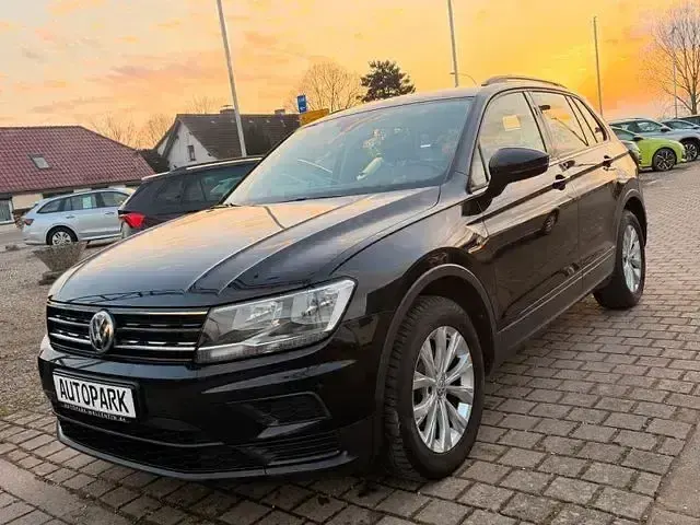 Gebraucht VW Tiguan 125 PS (91 kW) 2017 Schwarz SUV