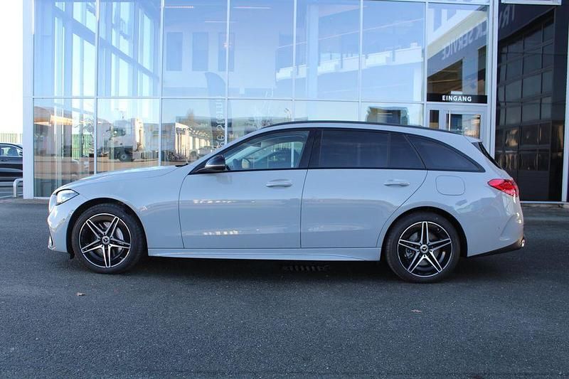 Gebraucht Mercedes C300e AMG 313 PS (230 kW) 2024 Grau Kombi
