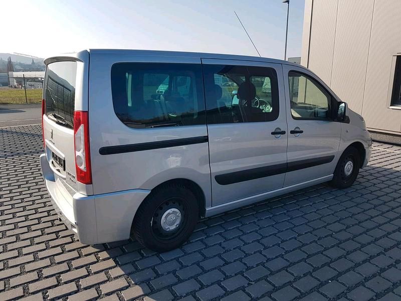 Gebraucht Peugeot Expert 163 PS (119 kW) 2012 Grau Van