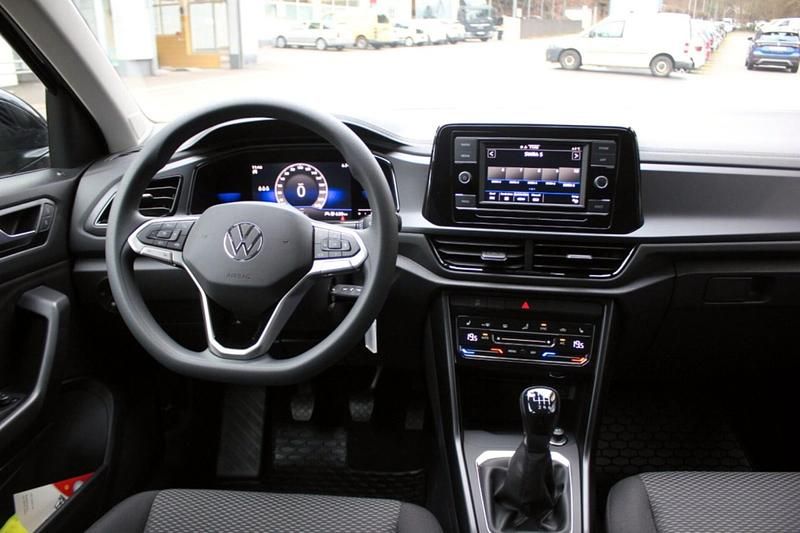 Gebraucht VW T-Roc Basis 110 PS (80 kW) 2022 SUV
