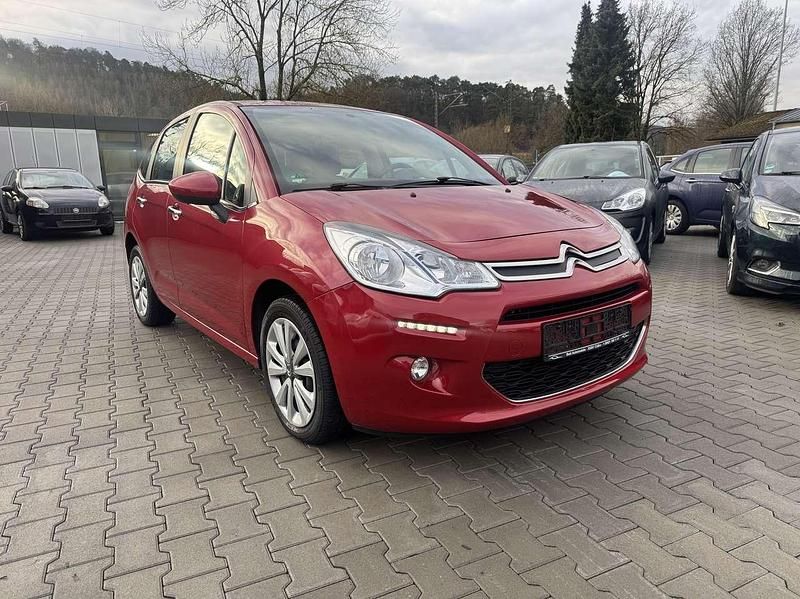 Gebraucht Citroën C3 SELECTION 68 PS (50 kW) 2015 Lackierung rot rubi/metallic Kleinwagen