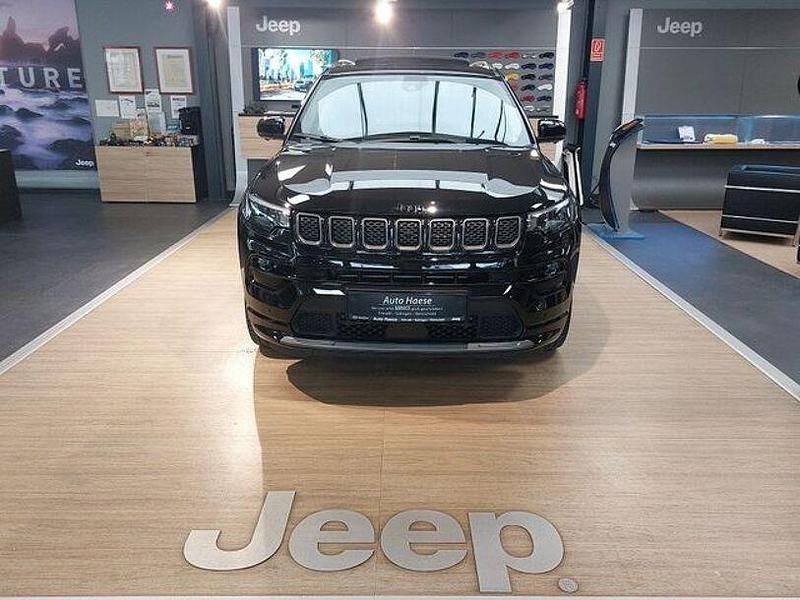 Gebraucht Jeep Compass 131 PS (96 kW) 2023 Schwarz SUV