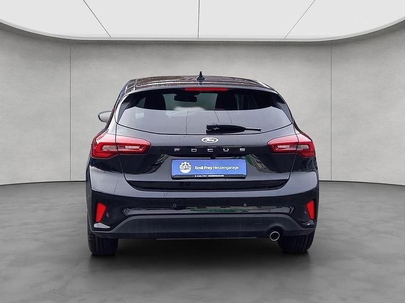 Neu Ford Focus Titanium 155 PS (114 kW) 2026 Schwarz Limousine