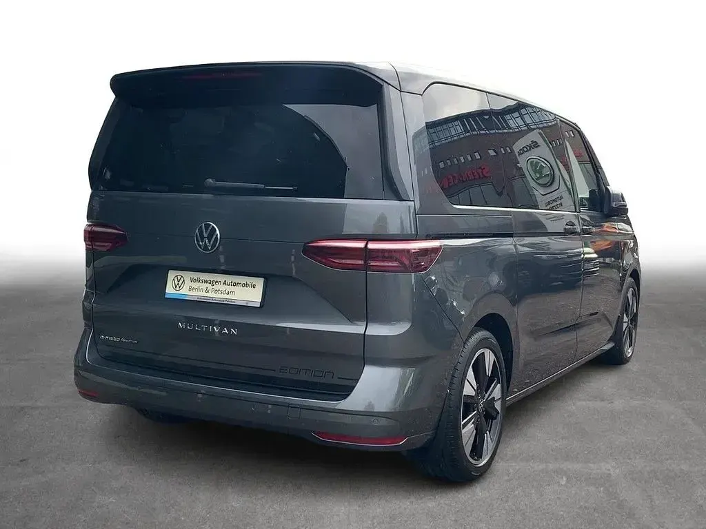 Gebraucht VW Multivan Edition 177 PS (130 kW) 2025 Grau Van / Kleinbus
