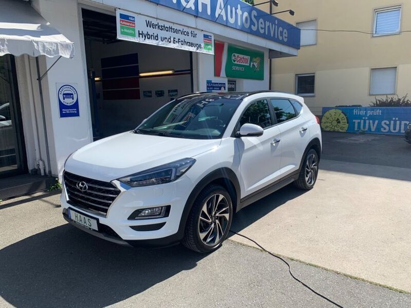 Weiß Gebraucht 2020 Hyundai Tucson Trend SUV | 22.900 € (Fairer Preis) - Bild 1/4