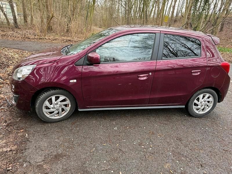Rot Gebraucht 2016 Mitsubishi Space Star Kleinwagen | 3.500 € (Fairer Preis) - Bild 1/4