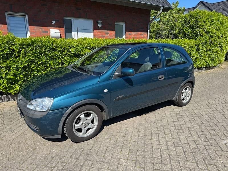 Blau Gebraucht 2000 Opel Corsa Comfort Limousine | 800 € (Guter Preis) - Bild 1/4