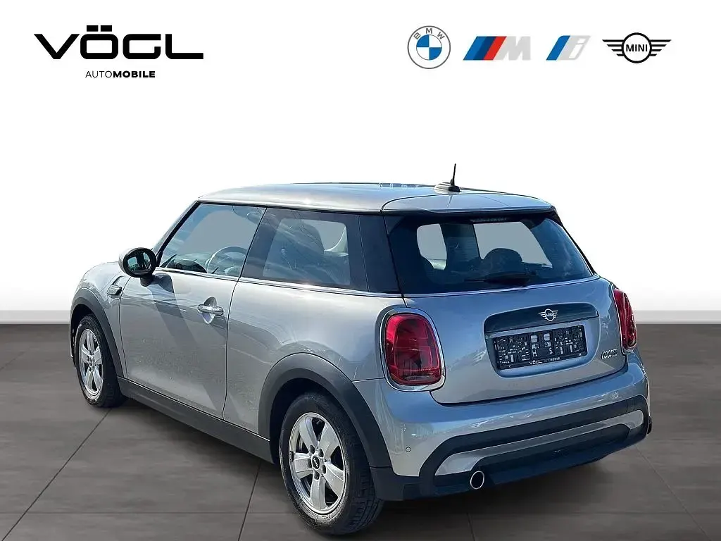 Gebraucht Mini Cooper Essential 136 PS (100 kW) 2023 Grau Kleinwagen