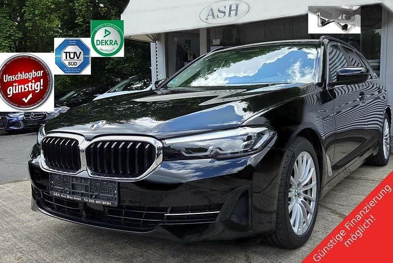 Schwarz Gebraucht 2022 BMW 530e Sport Line Kombi | 31.950 € (Superpreis) - Bild 1/4