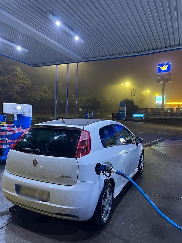 Gebraucht Fiat Grande Punto 120 PS (88 kW) 2009 Weiß Kleinwagen