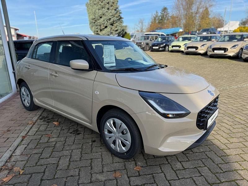 Neu Suzuki Swift Club 83 PS (61 kW) 2025 Beige Limousine