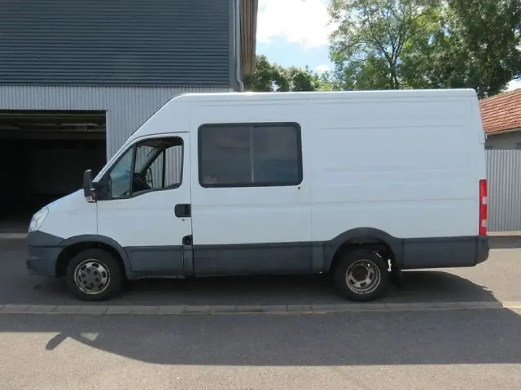 Gebraucht Iveco Daily 126 PS (92 kW) 2014 White ic 194 Van