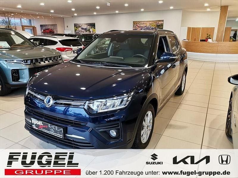 Blau Gebraucht 2023 Ssangyong (KGM) Tivoli Quartz SUV | 16.899 € (Guter Preis) - Bild 1/4