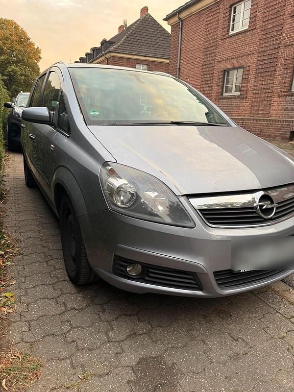 Grau Gebraucht 2007 Opel Zafira Van / Kleinbus | 2.600 € (Fairer Preis) - Bild 1/4