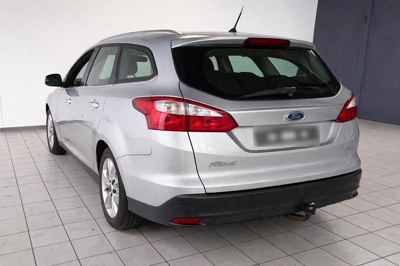 Gebraucht Ford Focus 101 PS (74 kW) 2012 Silber Kombi