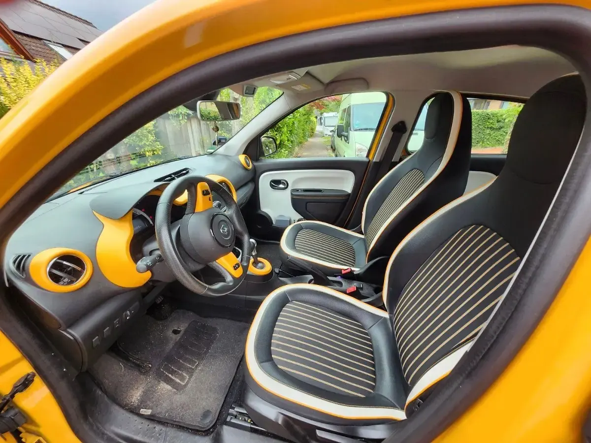 Gebraucht Renault Twingo Intens 92 PS (67 kW) 2020 Weiß Kleinwagen