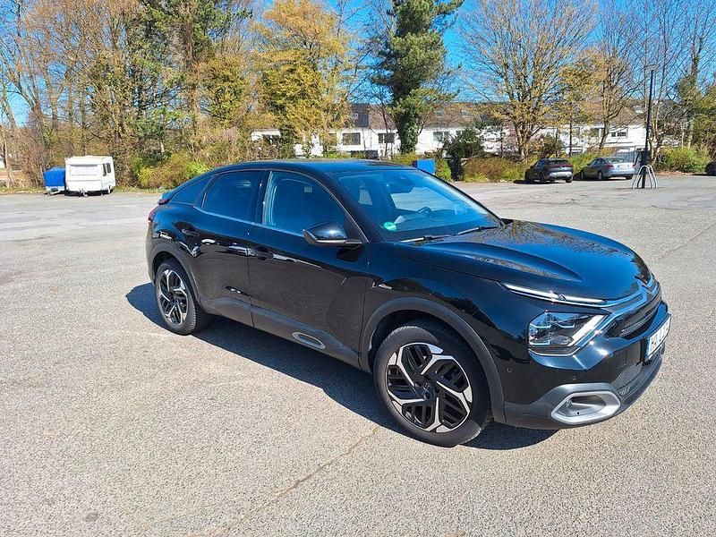 Gebraucht Citroën C4 PureTech 131 PS (96 kW) 2022 Schwarz Limousine