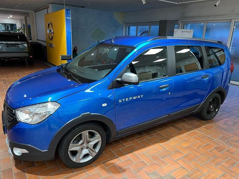 Gebraucht Dacia Lodgy Stepway 116 PS (85 kW) 2022 Blau Van / Kleinbus