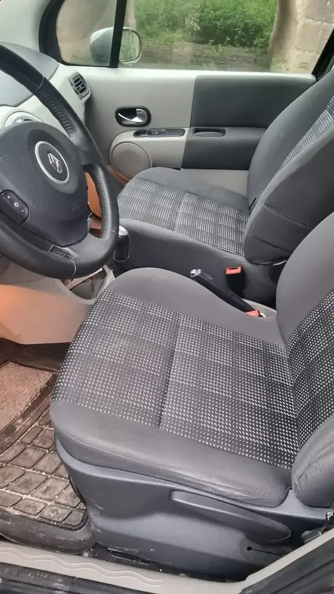 Gebraucht Renault Modus 75 PS (55 kW) 2005 Schwarz Van / Kleinbus