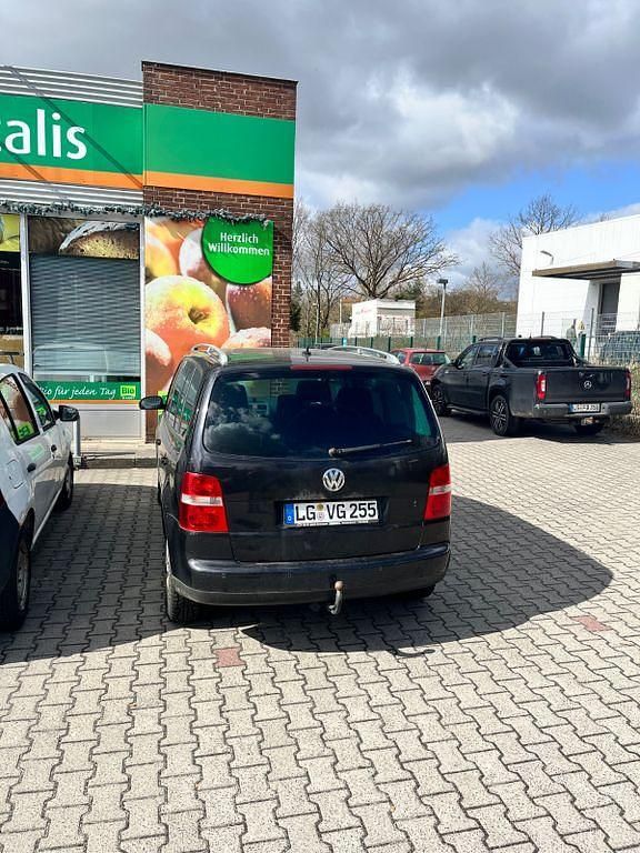 Gebraucht VW Touran 140 PS (102 kW) 2005 Schwarz Van / Kleinbus