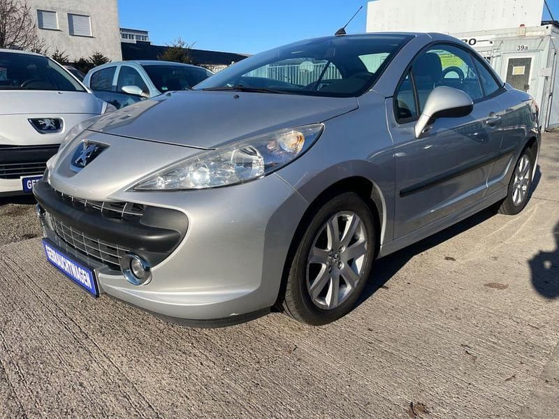 Grau Gebraucht 2007 Peugeot 207 CC Sport Cabrio | 3.997 € (Fairer Preis) - Bild 1/4