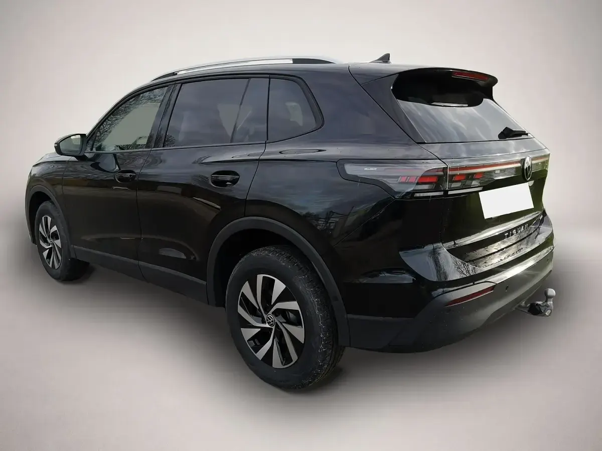 Neu VW Tiguan Life 150 PS (110 kW) 2026 Schwarz SUV