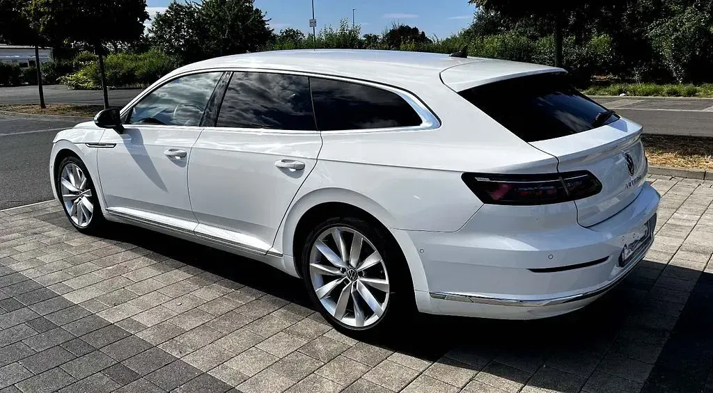 Gebraucht VW Arteon Elegance 150 PS (110 kW) 2021 Weiß Limousine