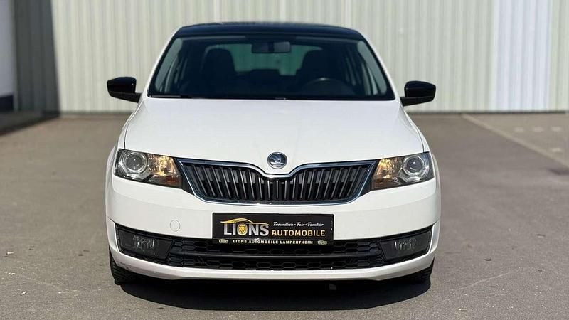 Gebraucht Skoda Rapid Style 105 PS (77 kW) 2014 Weiß Kleinwagen