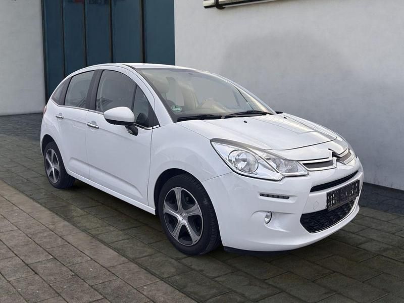 Weiß Gebraucht 2017 Citroën C3 SELECTION Kleinwagen | 6.480 € (Fairer Preis) - Bild 1/4