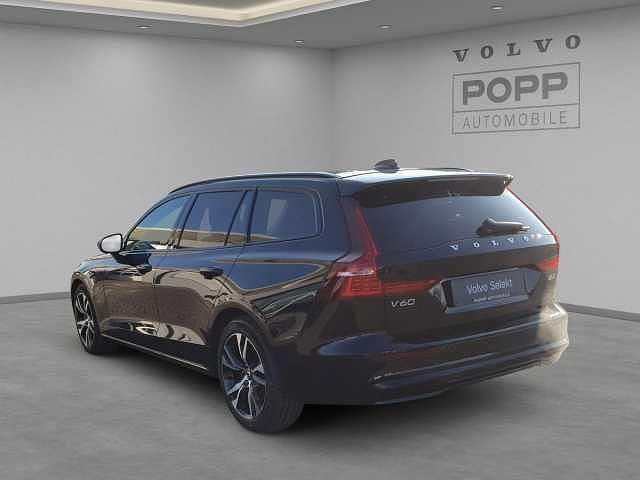 Gebraucht Volvo V60 145 PS (106 kW) 2025 Kombi