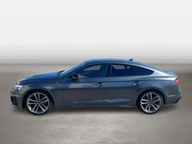Gebraucht Audi A5 Sportback Comfort 286 PS (210 kW) 2022 Daytonagrau perleffekt Kleinwagen