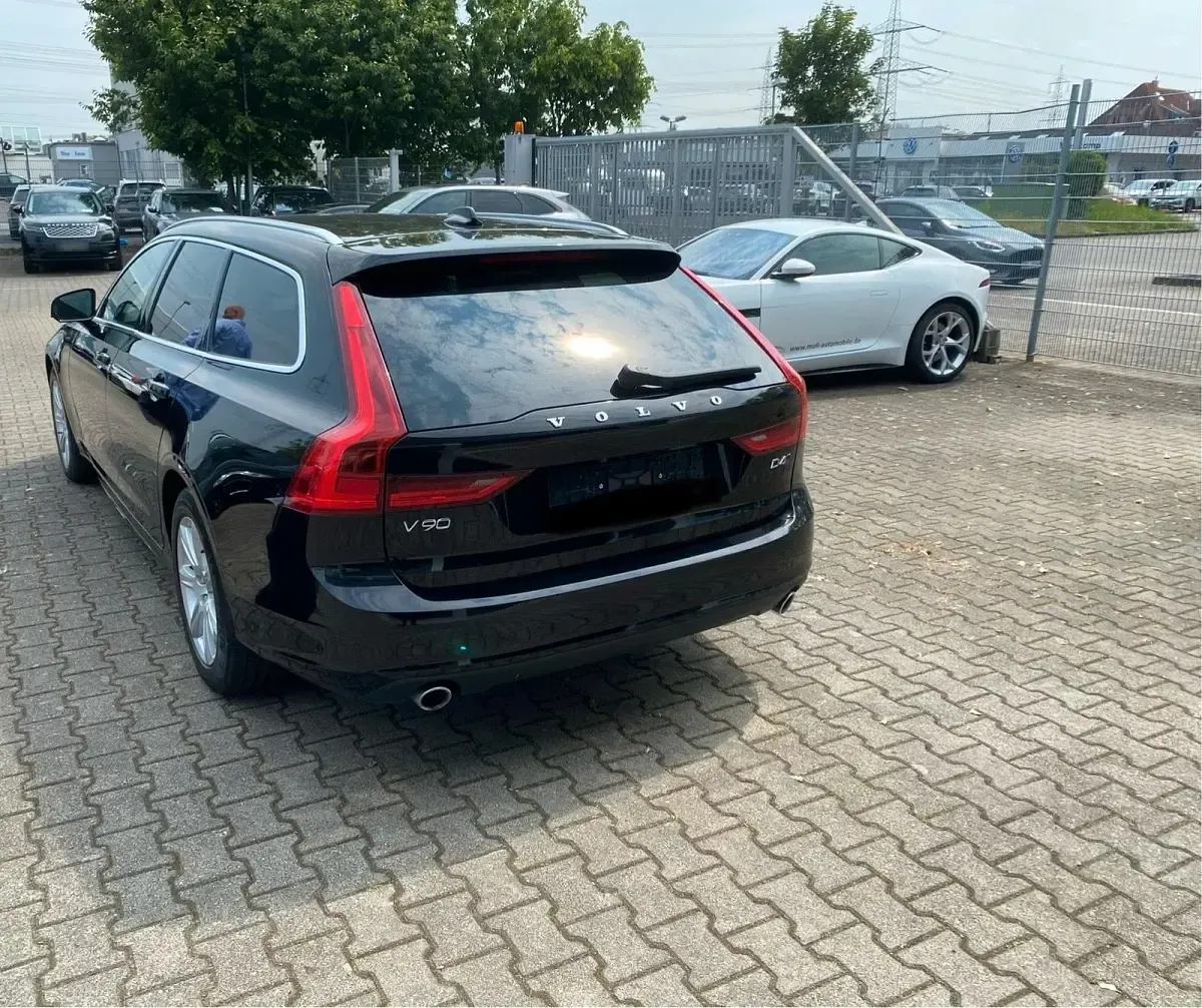 Gebraucht Volvo V90 190 PS (139 kW) 2019 Schwarz Kombi