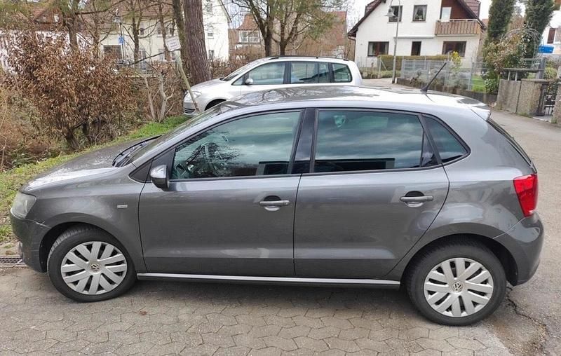 Gebraucht VW Polo 69 PS (50 kW) 2014 Grau Kleinwagen