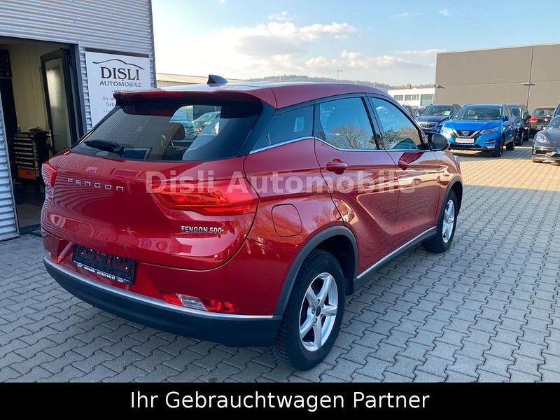 Gebraucht DFSK Fengon 106 PS (77 kW) 2023 Rot SUV