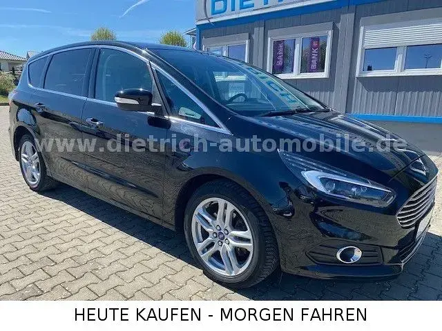 Gebraucht Ford S-MAX Titanium 241 PS (177 kW) 2019 Schwarz Van / Kleinbus