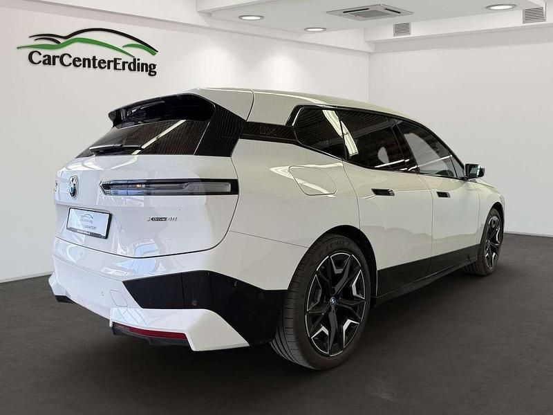 Gebraucht BMW iX Sport Line 239 kW (326 PS) 2021 Alpinweiss iii SUV