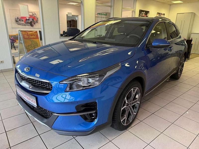 Blau Gebraucht 2021 Kia XCeed Spirit SUV | 22.999 € (Fairer Preis) - Bild 1/4