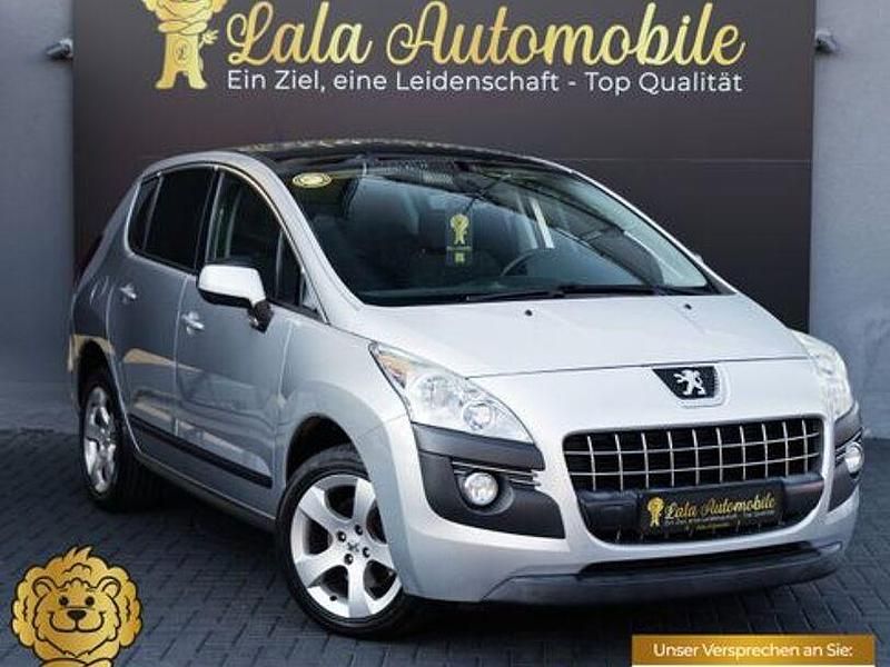 Grau Gebraucht 2012 Peugeot 3008 Business-Line Van / Kleinbus | 6.980 € (Fairer Preis) - Bild 1/4