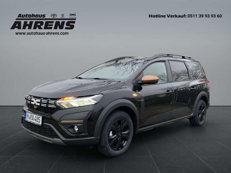 Noir nacre Gebraucht 2024 Dacia Jogger Extreme Van / Kleinbus | 22.400 € (Fairer Preis) - Bild 1/4