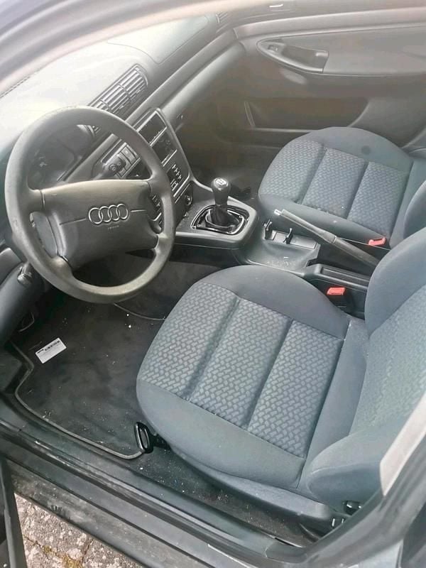 Gebraucht Audi A4 125 PS (91 kW) 1997 Silber Kombi